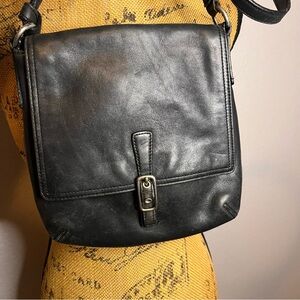 Vintage Coach Legacy Slim Flap black crossbody bag smooth leather L33-9592